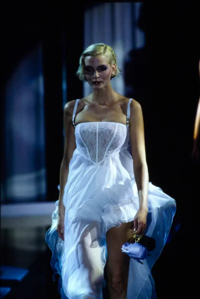 Look 50